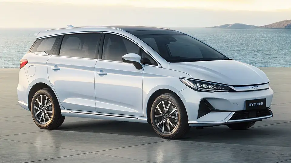 Ngoại thất BYD M6