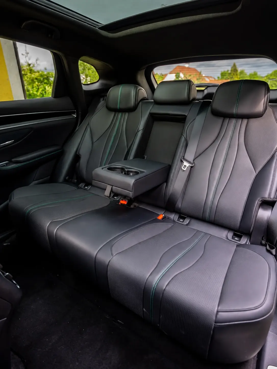 Hàng ghế sau BYD Sealion 6 DM-i tại BYD Khánh Hoà Nha Trang