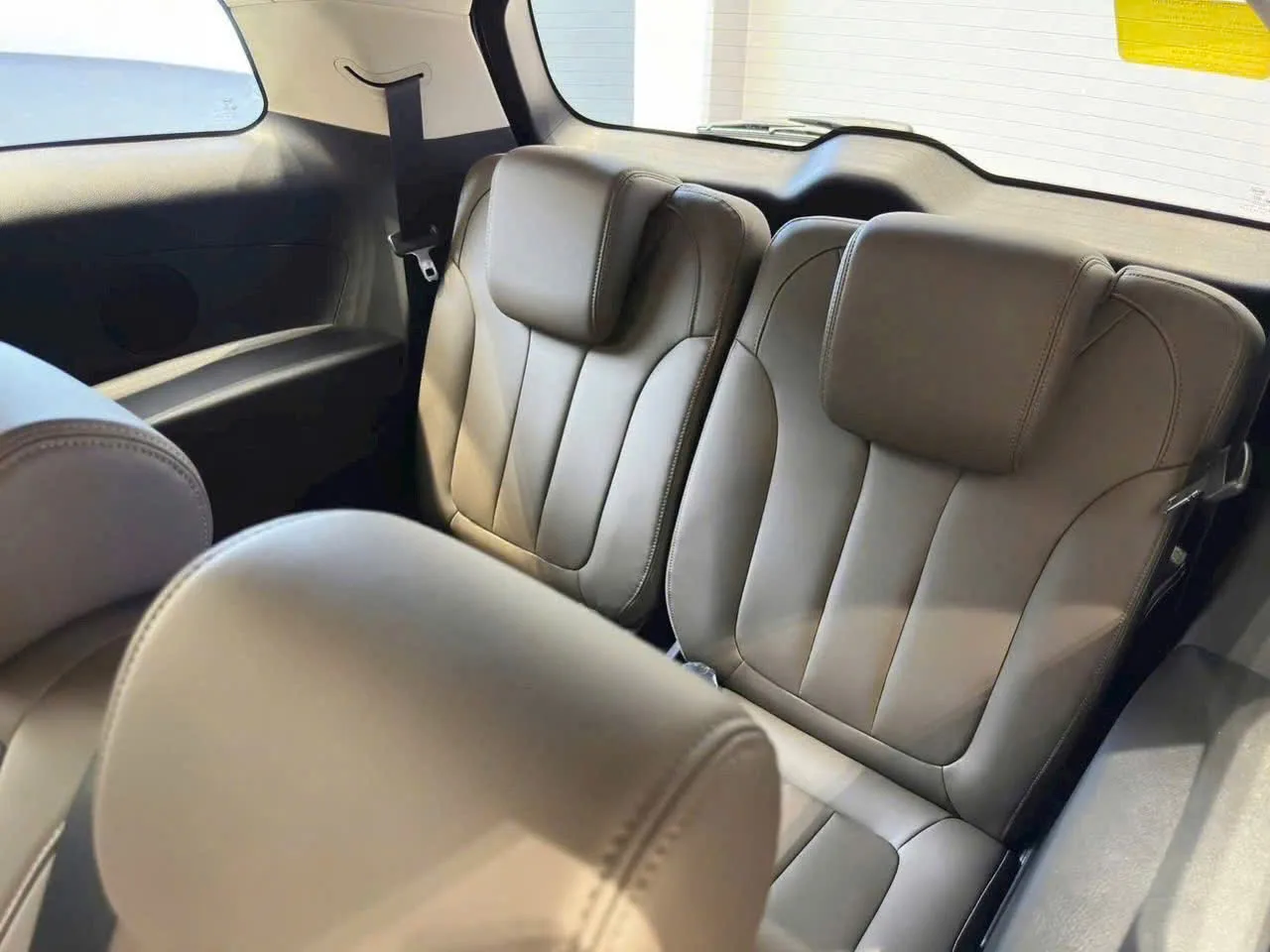 Hàng ghế thứ ba BYD M6 tại BYD Khánh Hoà Nha Trang