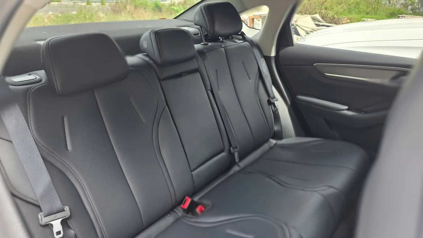 Hàng ghế sau BYD Seal 5 DM-i tại BYD Khánh Hoà Nha Trang