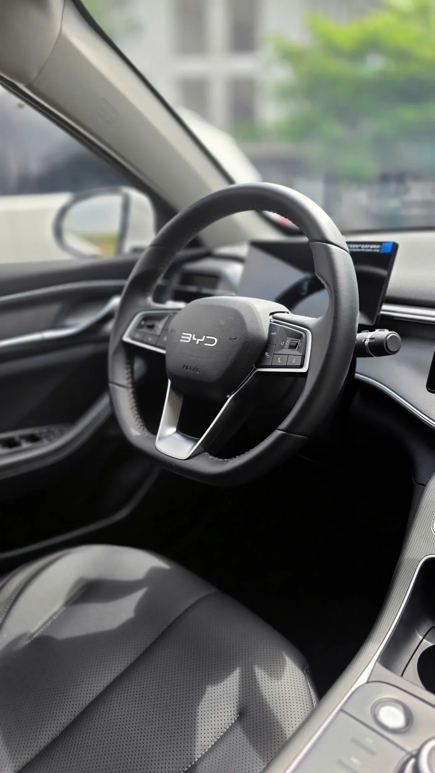 Vô lăng BYD Seal 5 DM-i tại BYD Khánh Hoà Nha Trang